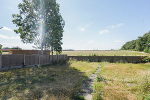 Photo 25- click for photo gallery